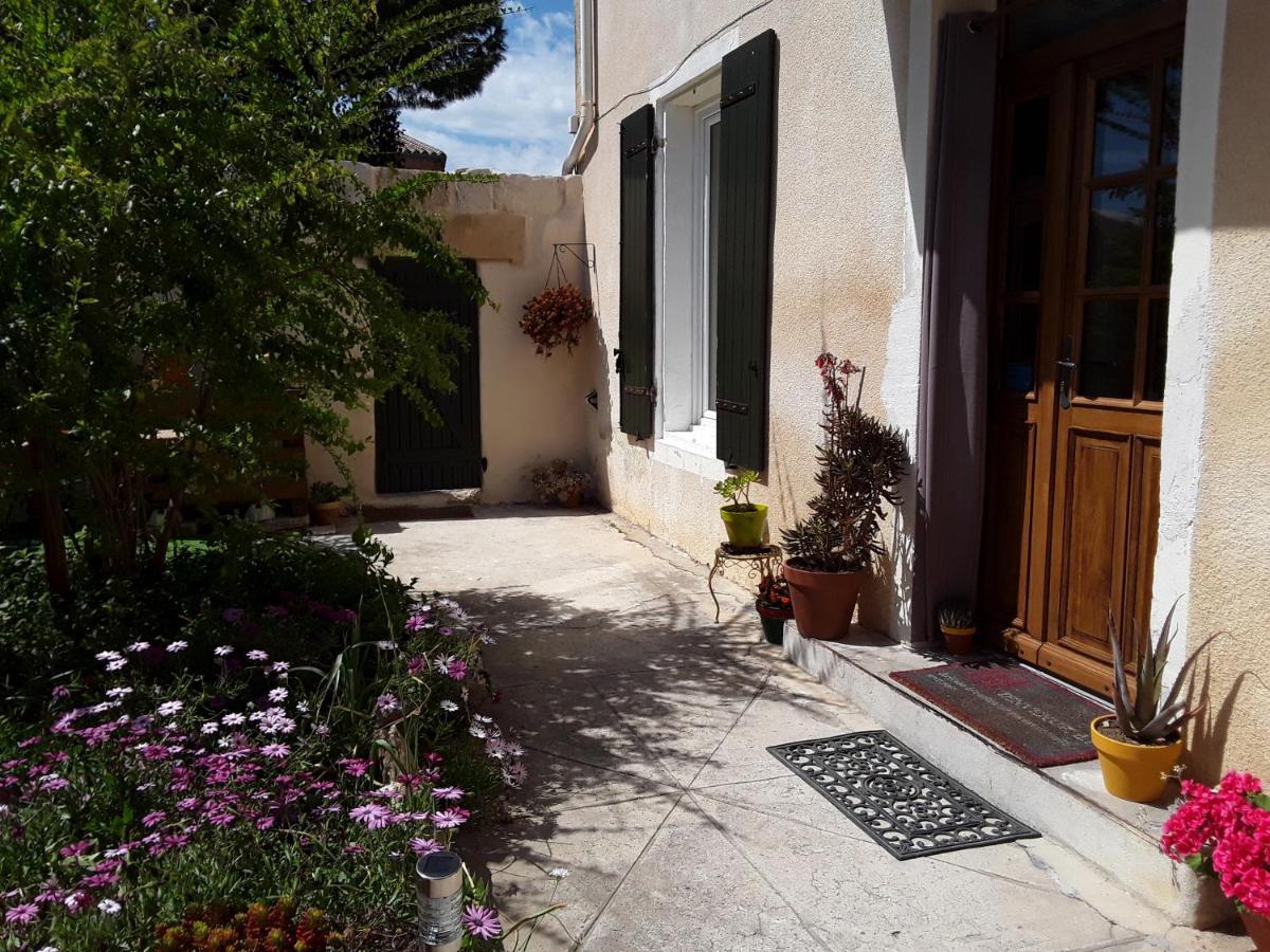 Villa L'Oustau à Beauvoisin  Extérieur photo